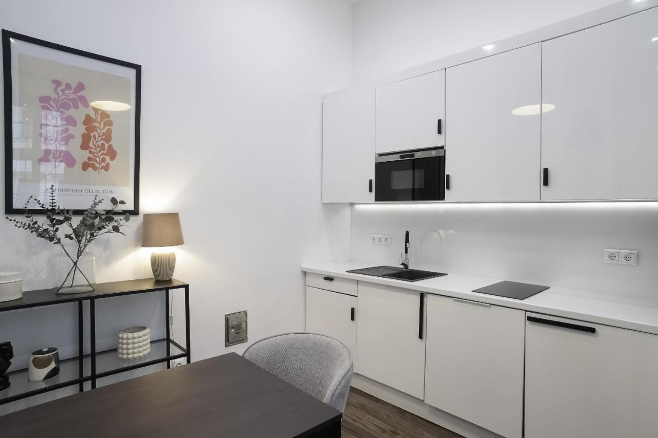 Ccc Apartments Budapest Bagian luar foto